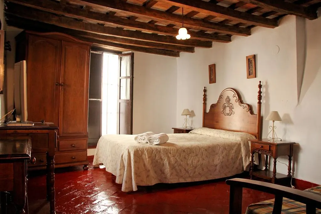 Casas Rurales Tugasa Castillo De Castellar Castellar de la Frontera 0*,  Espanha