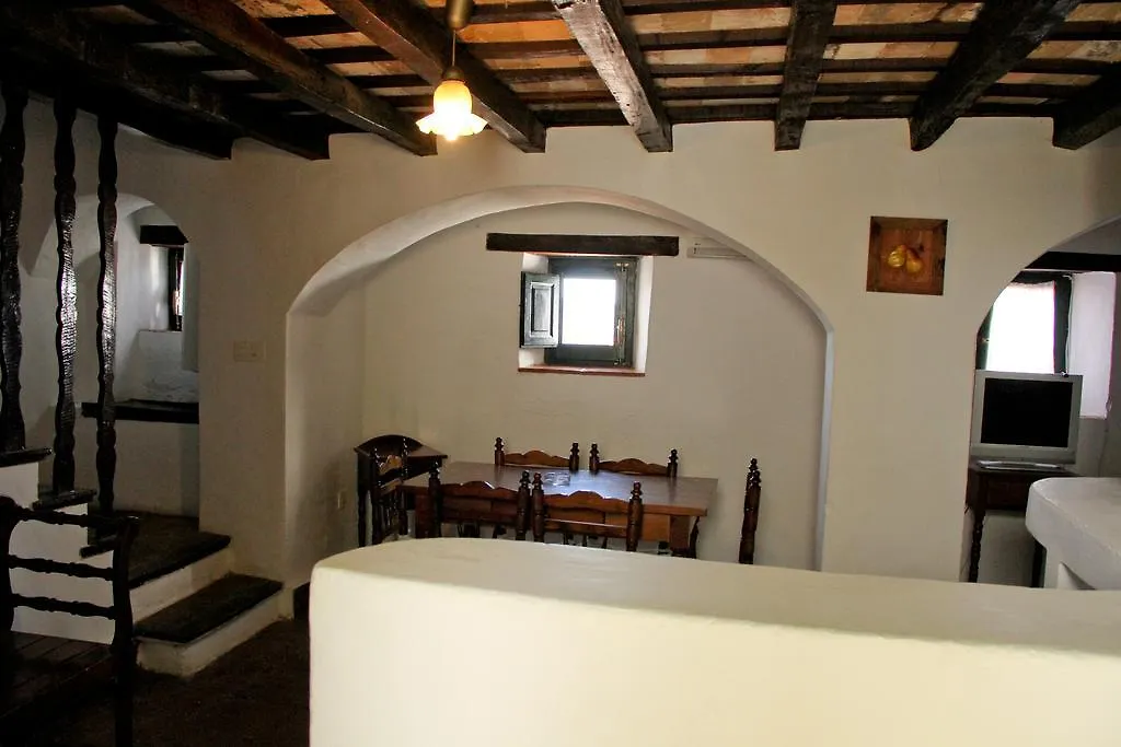 Casas Rurales Tugasa Castillo De Castellar Castellar de la Frontera 0*,  Hiszpania
